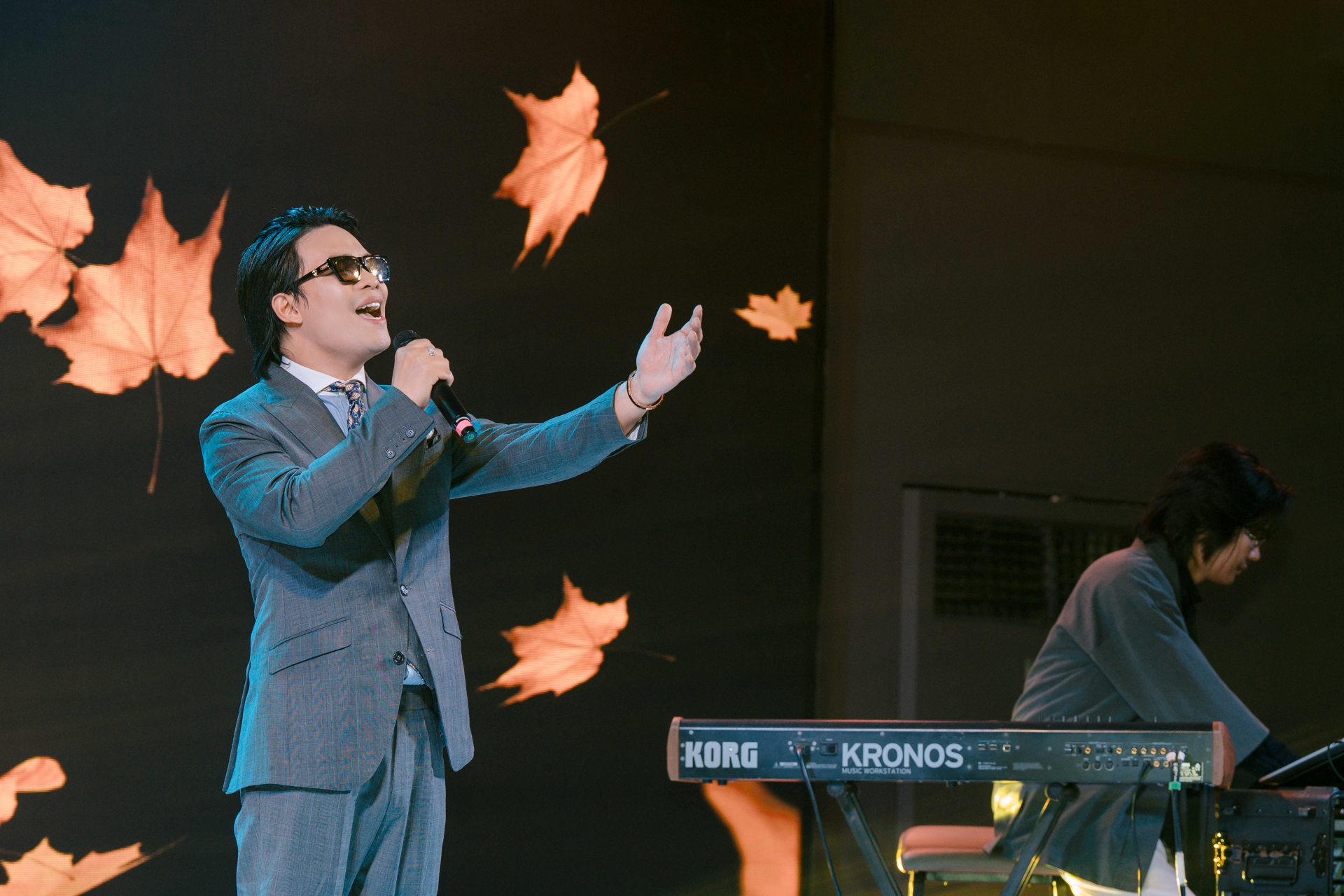 Vbiz c&oacute; nam nhạc sĩ l&agrave; gi&aacute;m đốc &acirc;m nhạc của loạt show quốc gia, h&aacute;t 1 b&agrave;i ai cũng biết nhưng mặt th&igrave; kh&ocirc;ng nhớ nổi- Ảnh 4.