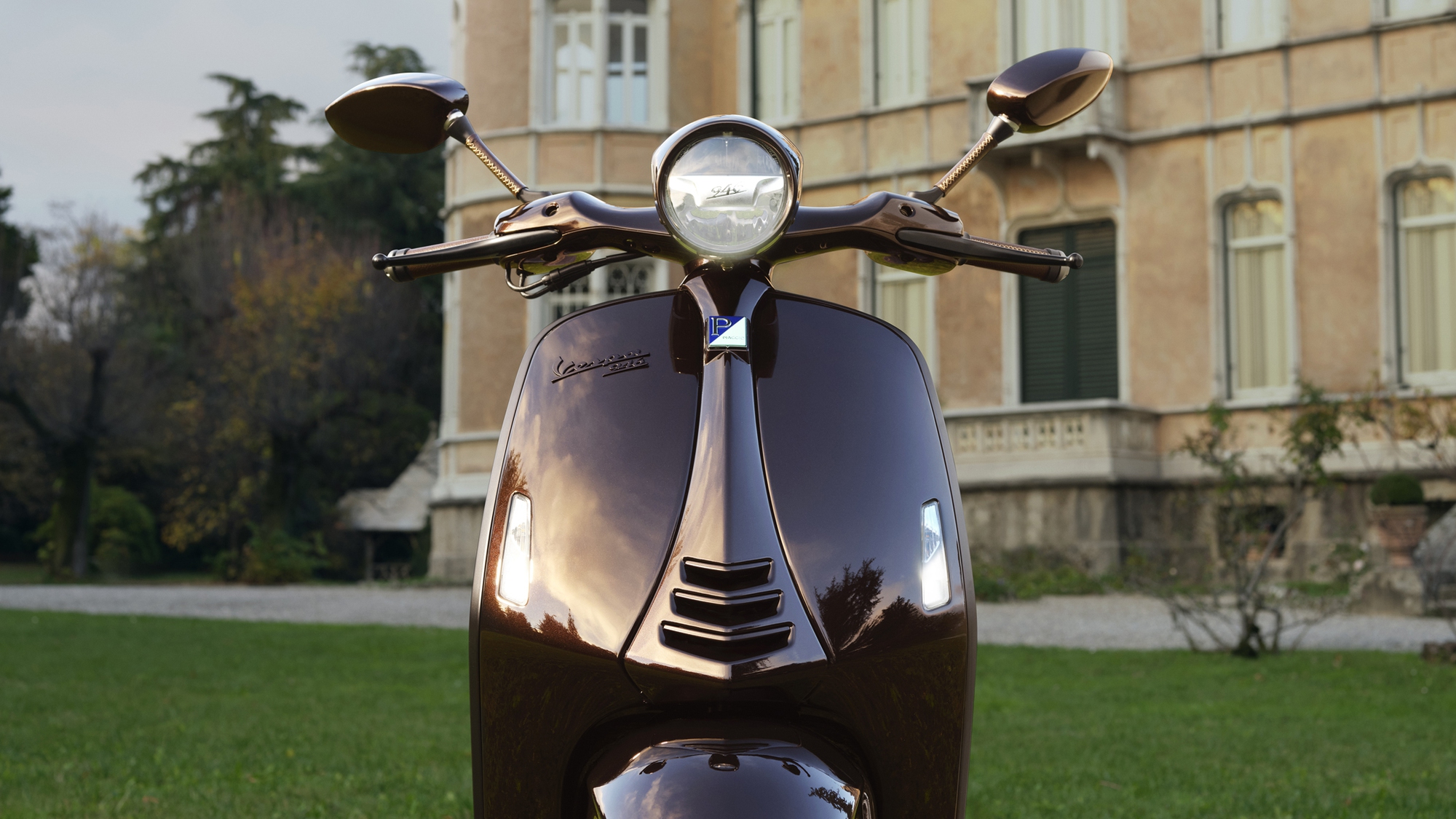 Xem trước Vespa 946 Horse sắp về Việt Nam: Phiên bản giới hạn dành cho người chơi Vespa hệ tuổi ngựa, giá về Việt Nam dễ rơi tầm nửa tỷ- Ảnh 9. Xem trước Vespa 946 Horse sắp về Việt Nam: Phiên bản giới hạn dành cho người chơi Vespa hệ tuổi ngựa, giá về Việt Nam dễ rơi tầm nửa tỷ- Ảnh 9.