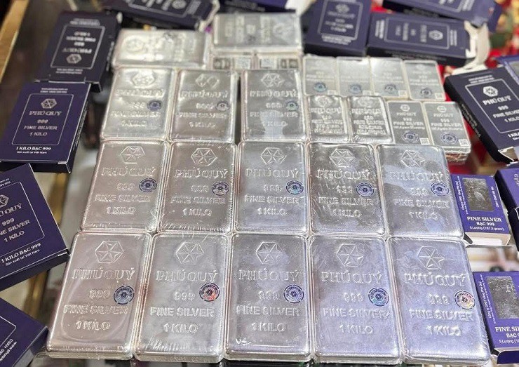 Chưa từng c&oacute;: Gi&aacute; bạc tăng vọt c&ugrave;ng với gi&aacute; v&agrave;ng, vượt 122 triệu/kg - 1kg th&igrave; bằng bao nhi&ecirc;u c&acirc;y?- Ảnh 3.