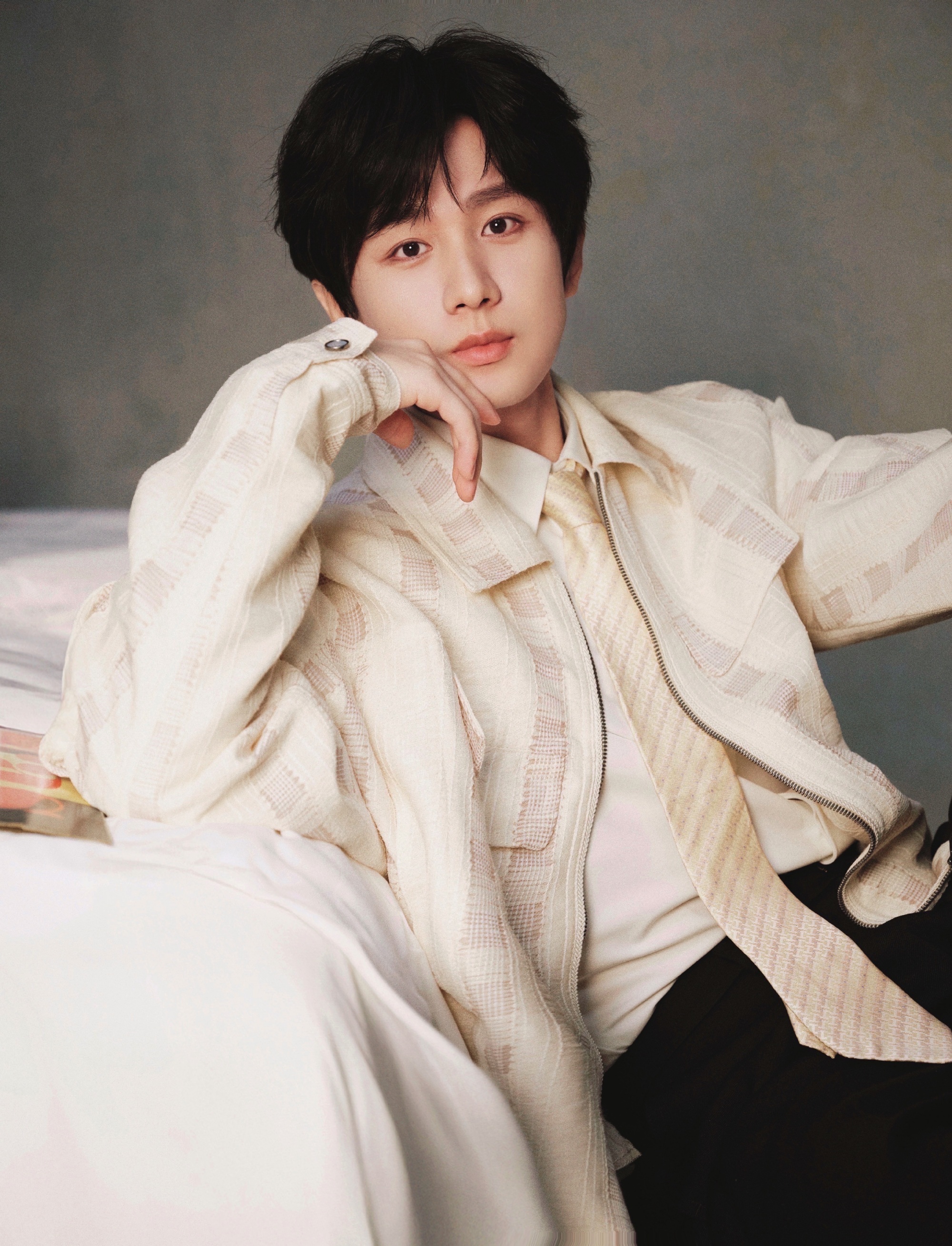 Danh s&aacute;ch Đỏ Đen chấn động Cbiz: Ti&ecirc;u Chiến - Bạch Lộc top đầu, cả loạt sao bại lộ 1.001 phốt th&aacute;i độ lồi l&otilde;m- Ảnh 7.