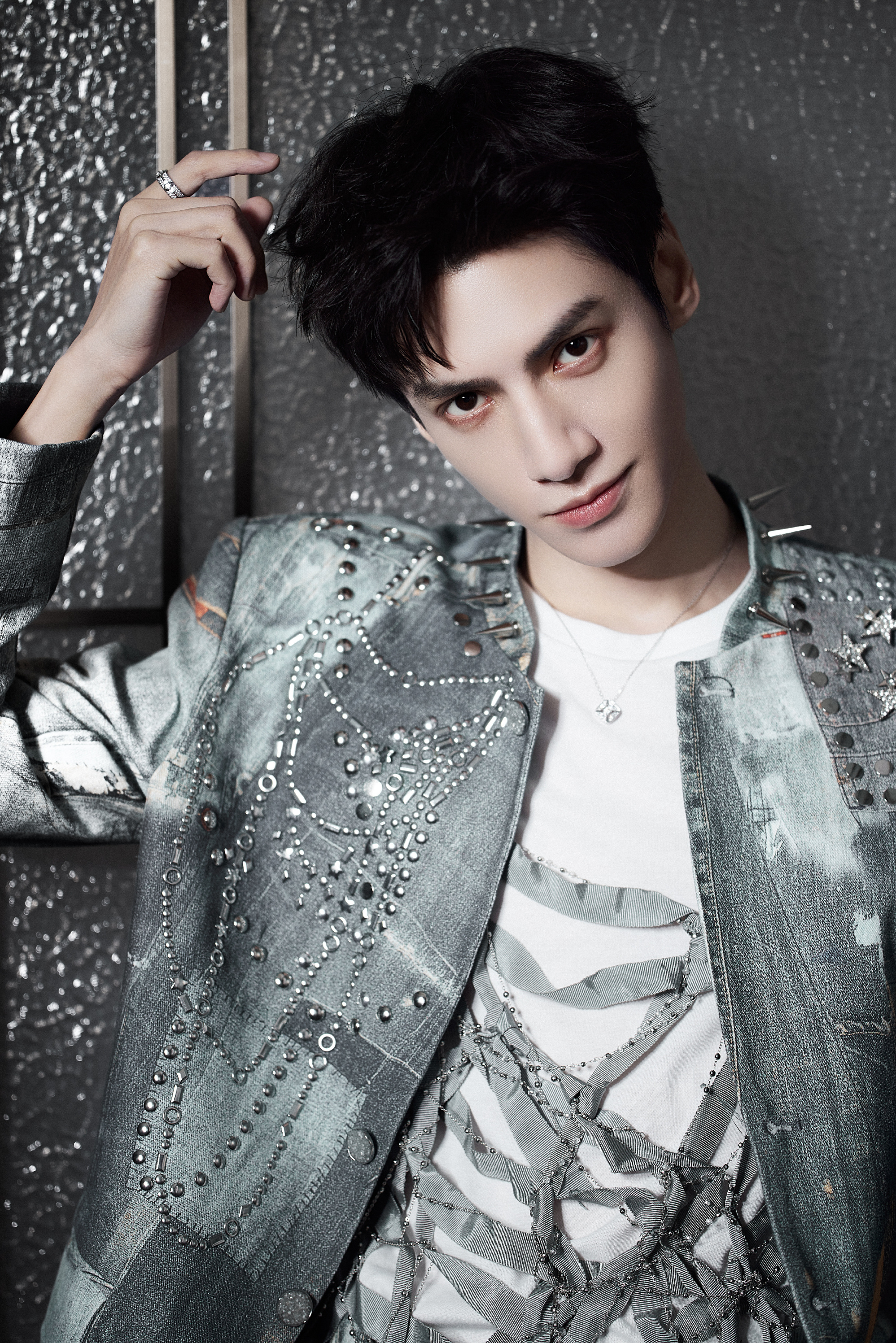 Danh s&aacute;ch Đỏ Đen chấn động Cbiz: Ti&ecirc;u Chiến - Bạch Lộc top đầu, cả loạt sao bại lộ 1.001 phốt th&aacute;i độ lồi l&otilde;m- Ảnh 6.