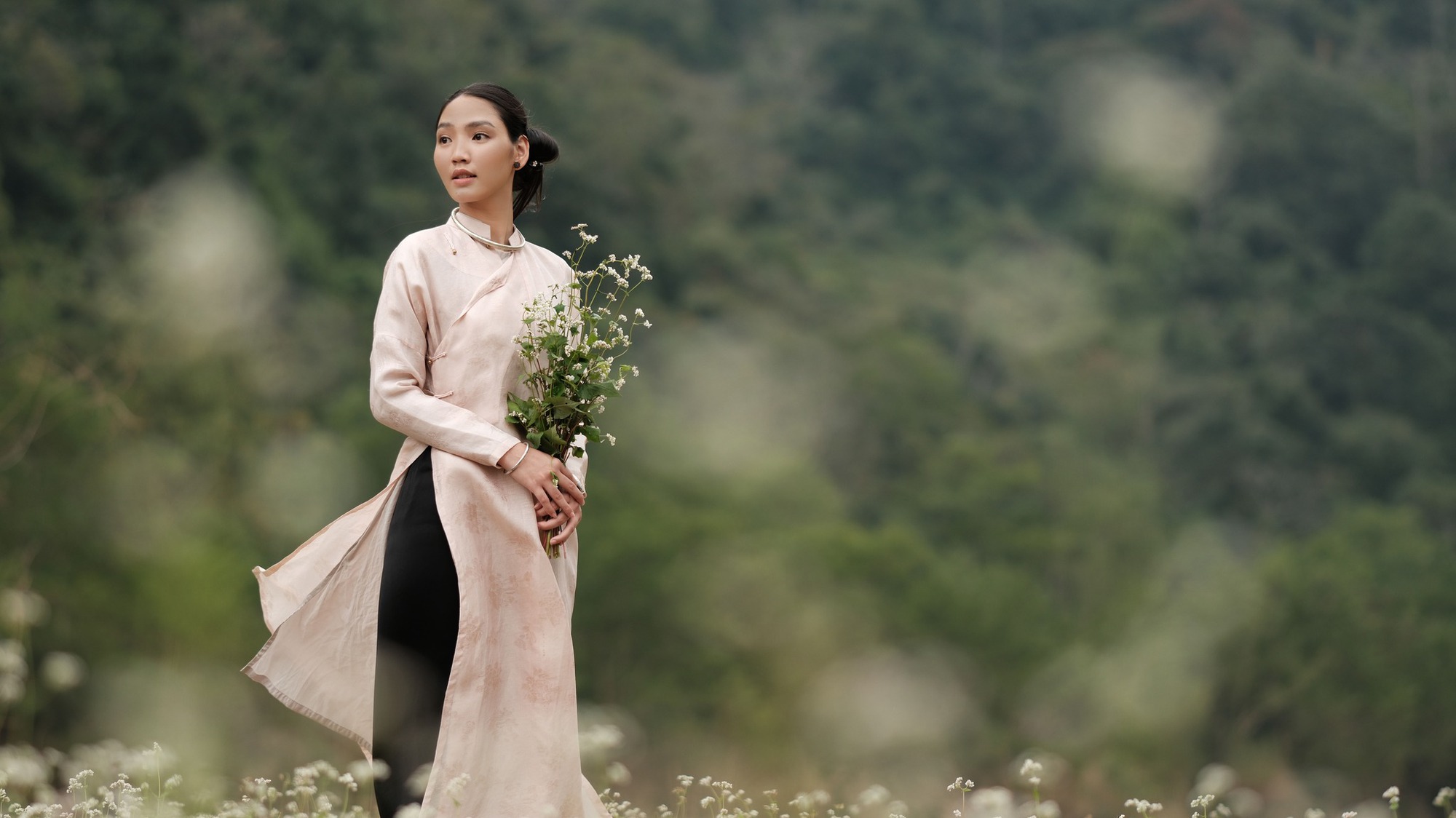 Danh t&iacute;nh c&ocirc; g&aacute;i vừa bước ra s&acirc;n pickleball đ&atilde; khiến tất cả xu&yacute;t xoa: 