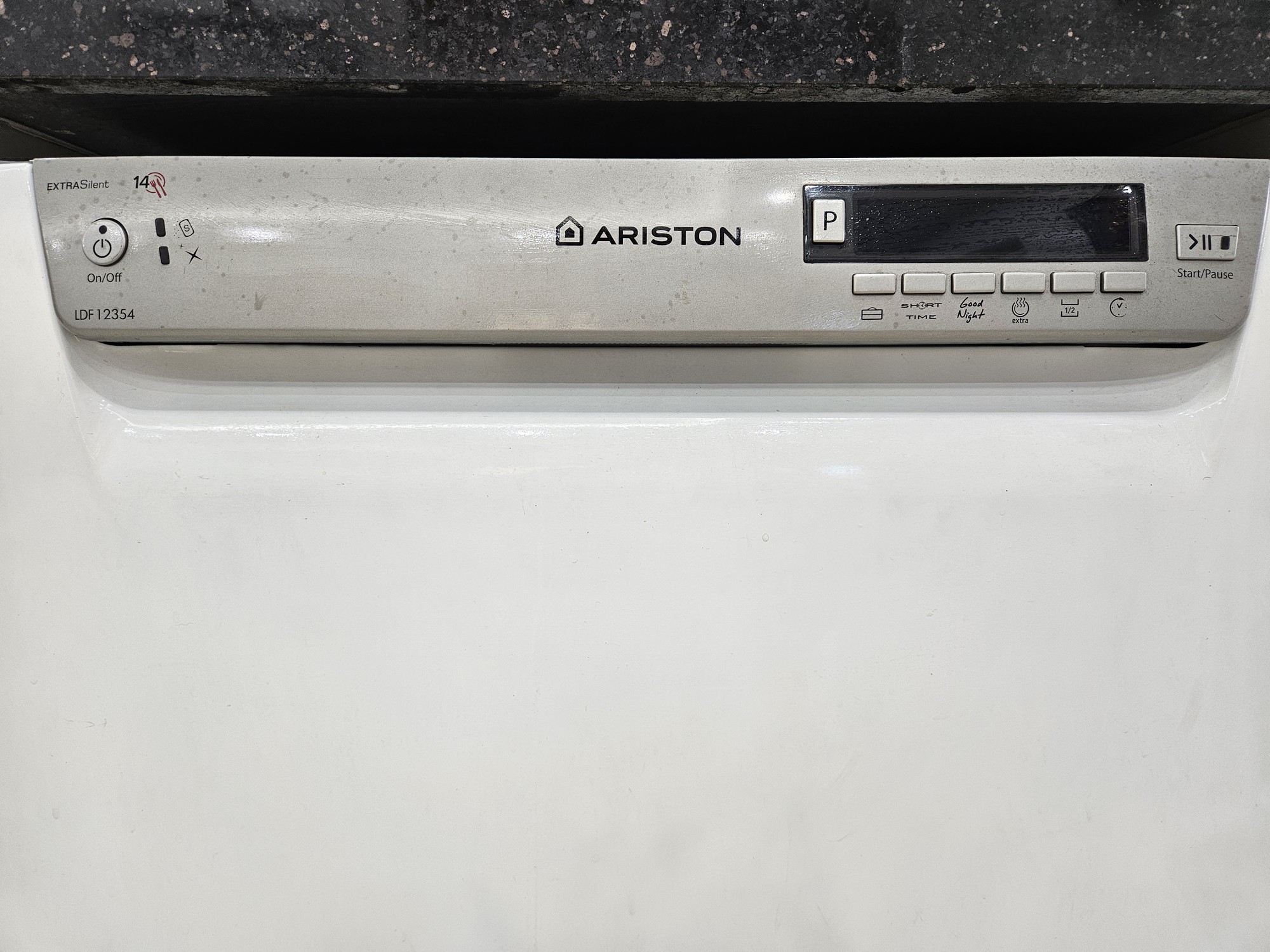 Vợ ch&ecirc; m&aacute;y rửa b&aacute;t cũ mẹ t&ocirc;i đ&atilde; d&ugrave;ng hơn 10 năm, t&ocirc;i n&oacute;i 1 c&acirc;u khiến nhiều người phải vỗ tay khen hay- Ảnh 4.