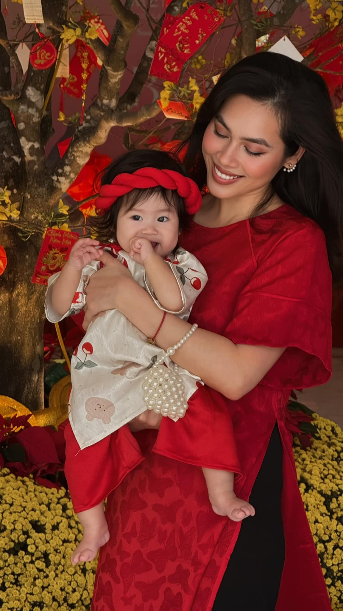 Ho&agrave;ng My một m&igrave;nh nu&ocirc;i con- Ảnh 12.