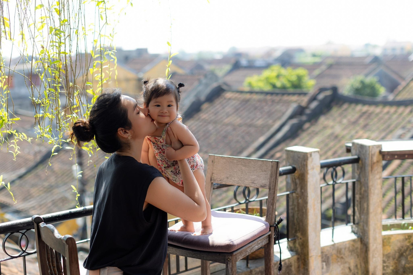 Ho&agrave;ng My một m&igrave;nh nu&ocirc;i con- Ảnh 9.