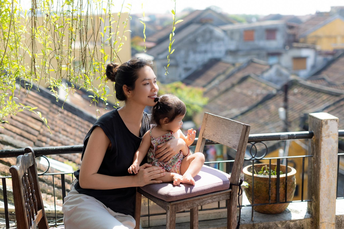 Ho&agrave;ng My một m&igrave;nh nu&ocirc;i con- Ảnh 5.