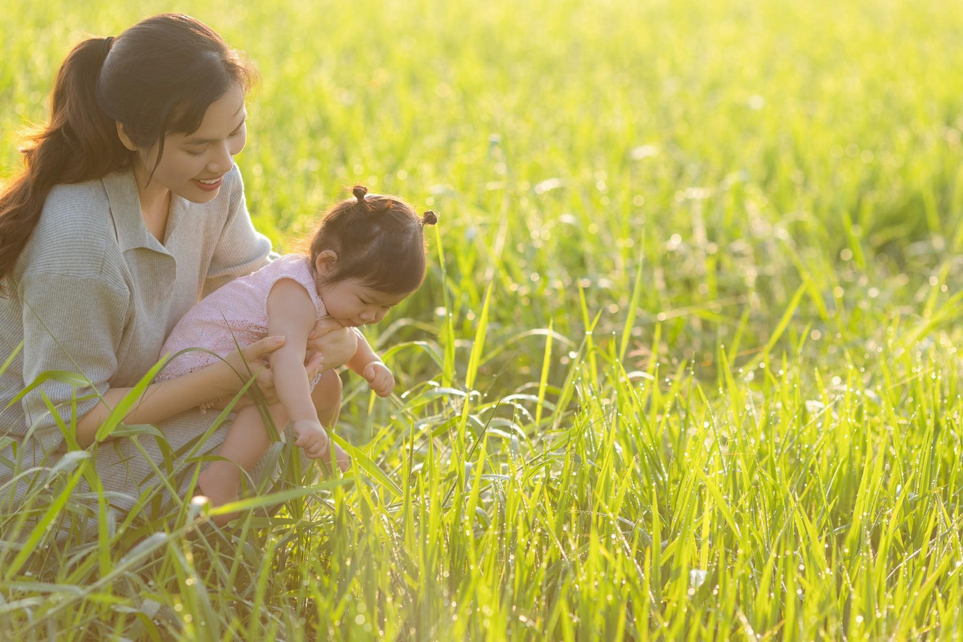 Ho&agrave;ng My một m&igrave;nh nu&ocirc;i con- Ảnh 6.