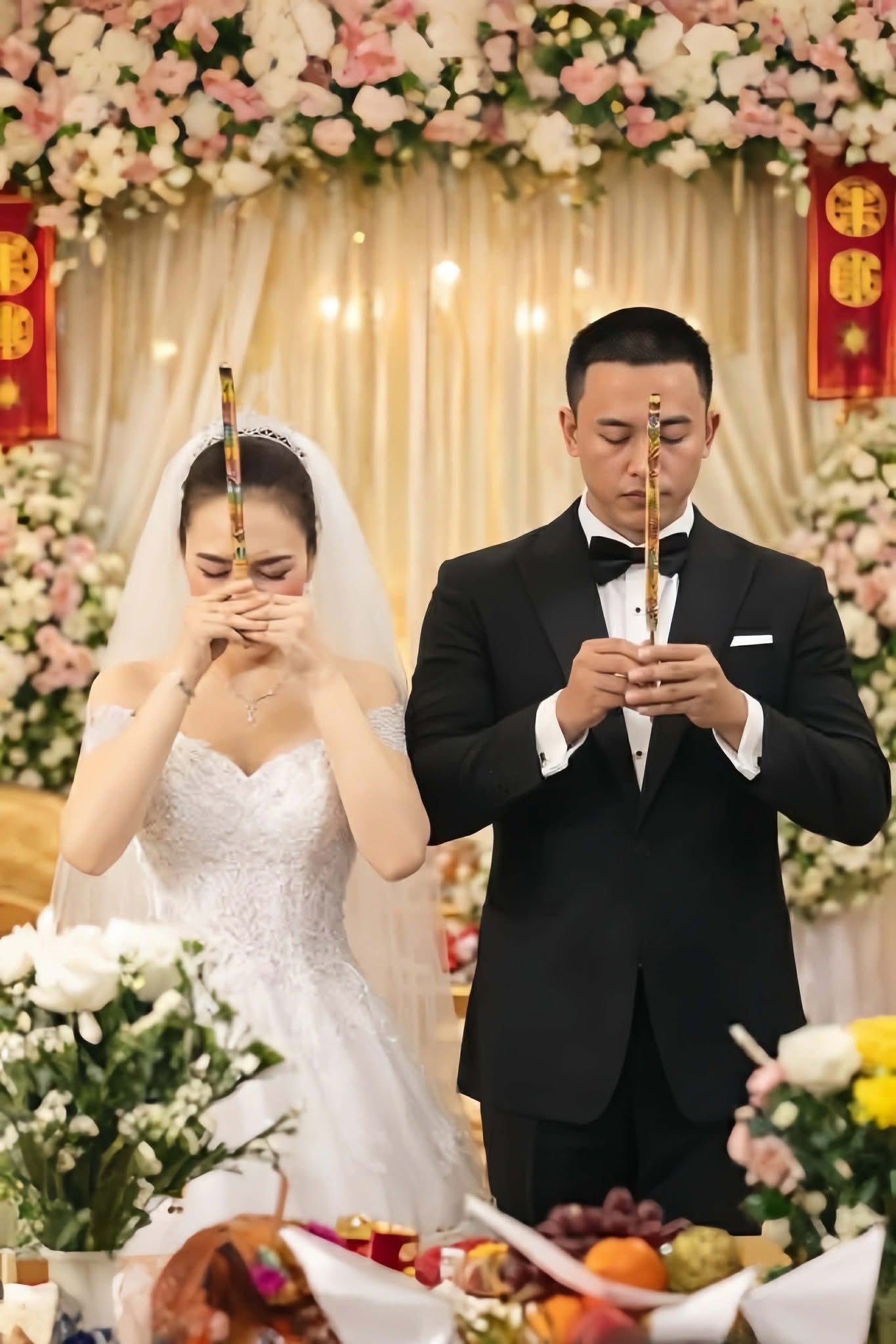 Rầm rộ ảnh thiệp cưới của Mỹ T&acirc;m v&agrave; Mai T&agrave;i Phến- Ảnh 4.