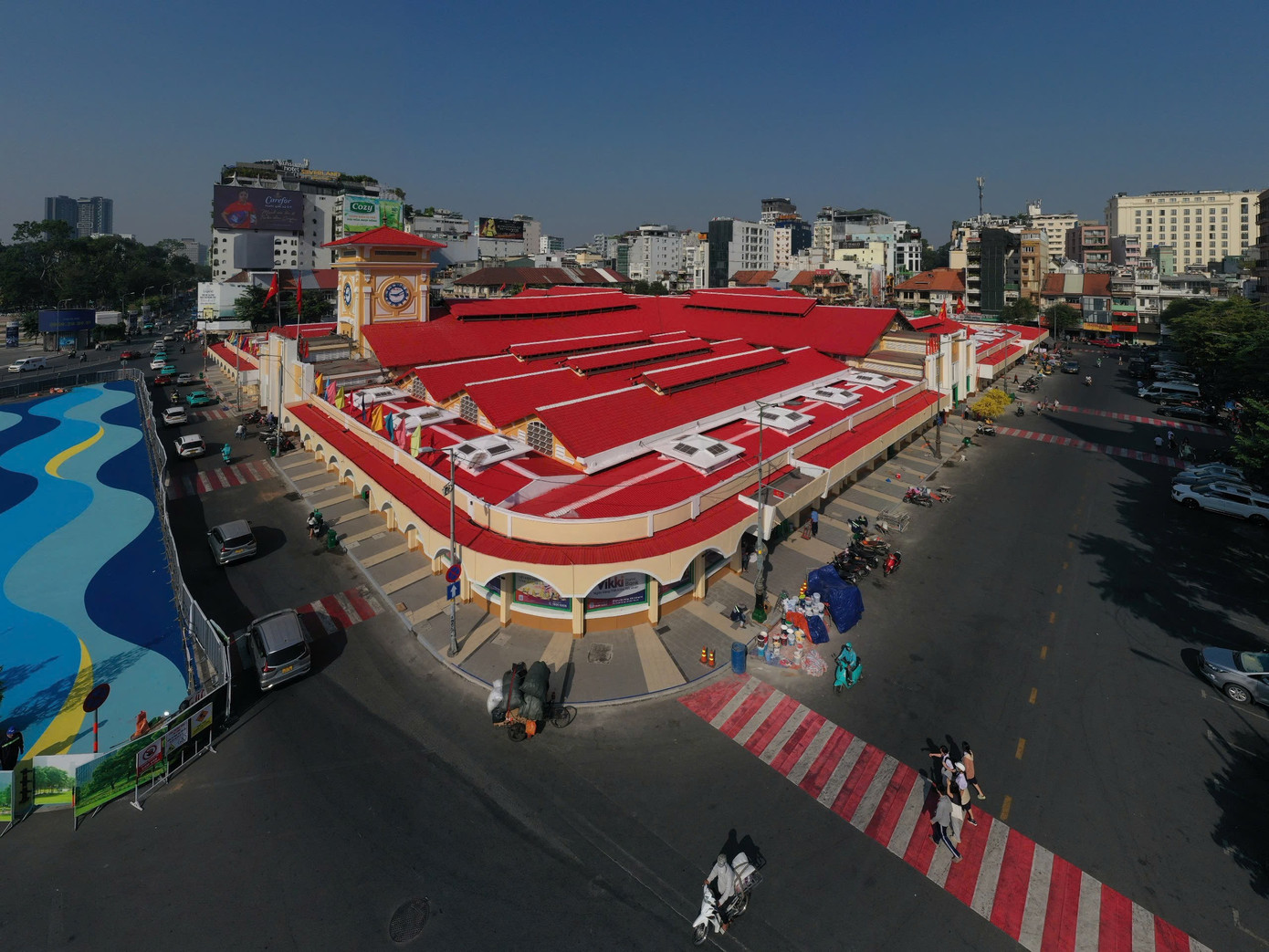 Chợ Bến Th&agrave;nh kh&aacute;c lạ với 's&oacute;ng nước bập bềnh'- Ảnh 1.