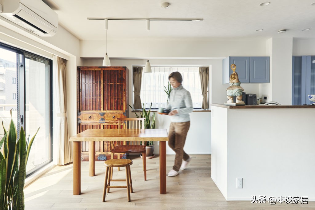 62 tuổi, sống một m&igrave;nh trong căn hộ 51m2: Kh&ocirc;ng mua th&ecirc;m đồ, kh&ocirc;ng chi ti&ecirc;u dư, nhưng mỗi ng&agrave;y đều dễ chịu v&agrave; an t&acirc;m về tiền bạc- Ảnh 1.