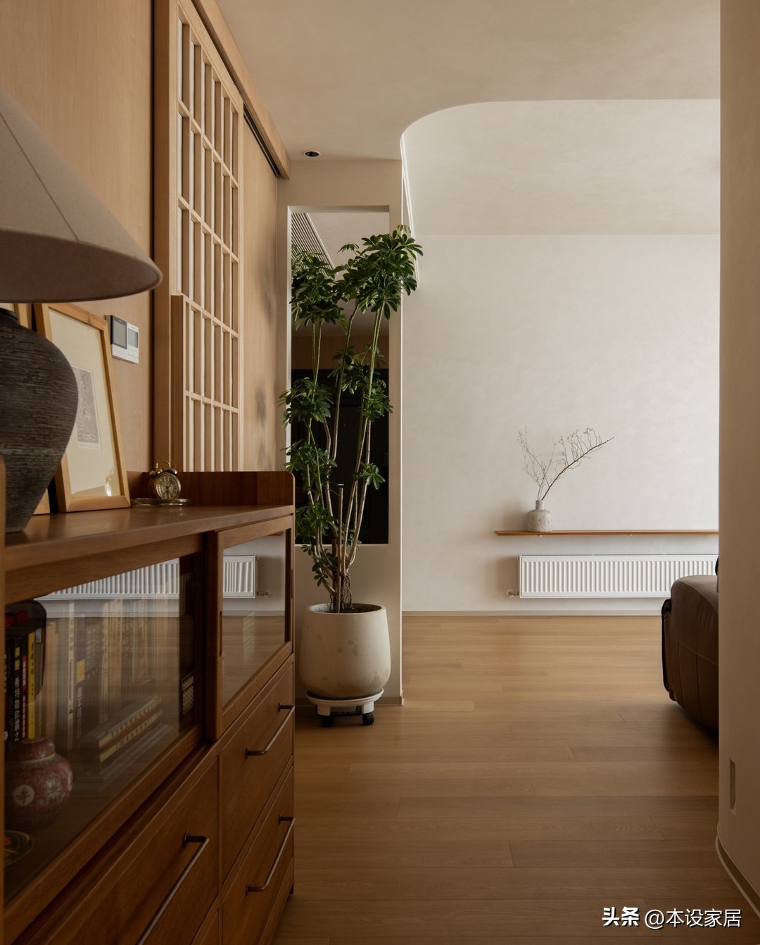 Cặp vợ chồng 70 tuổi sở hữu căn hộ g&acirc;y sốt mạng x&atilde; hội: Chỉ ri&ecirc;ng ph&ograve;ng kh&aacute;ch đ&atilde; được sao ch&eacute;p h&agrave;ng loạt v&igrave; qu&aacute; tinh tế- Ảnh 9.