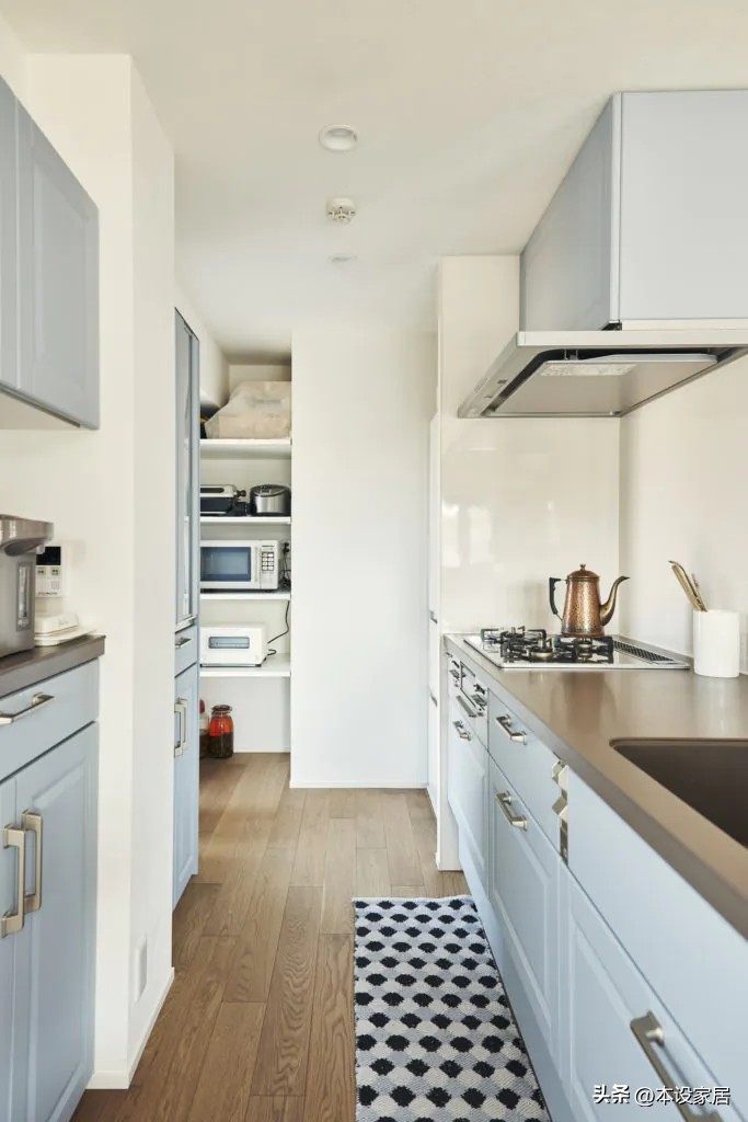 62 tuổi, sống một m&igrave;nh trong căn hộ 51m2: Kh&ocirc;ng mua th&ecirc;m đồ, kh&ocirc;ng chi ti&ecirc;u dư, nhưng mỗi ng&agrave;y đều dễ chịu v&agrave; an t&acirc;m về tiền bạc- Ảnh 6.