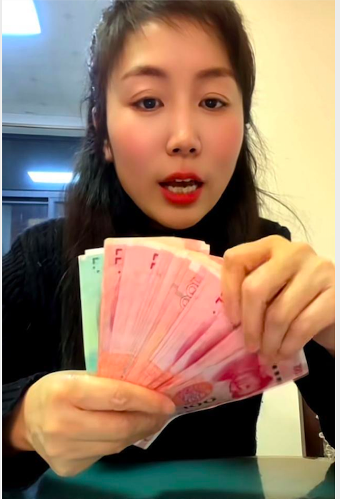 Con xin 40k tiền ti&ecirc;u vặt, mẹ buột miệng hứa cho vui, v&agrave;i ng&agrave;y sau đối mặt với "khoản nợ" bạc tỷ: "C&oacute; lẽ phải thế chấp nh&agrave;"- Ảnh 1.