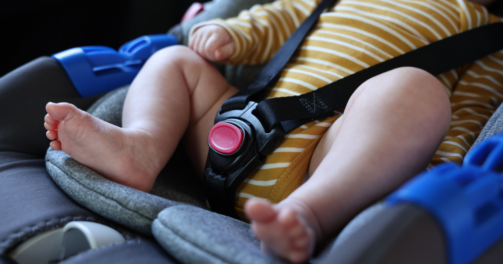 Mẹ chở con tr&ecirc;n &ocirc; t&ocirc; nhưng qu&ecirc;n kh&ocirc;ng đưa đến nh&agrave; trẻ, 5 giờ chiều mới nhớ ra v&agrave; c&aacute;i kết muộn m&agrave;ng- Ảnh 2.