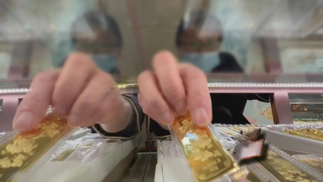 B&aacute;n v&agrave;ng cho bạn vay 500 triệu đồng, v&agrave;i th&aacute;ng sau chủ nợ đ&ograve;i trả 1,1 tỷ: &ldquo;V&agrave;ng tăng n&ecirc;n phải trả theo gi&aacute; thị trường&rdquo;- Ảnh 1.