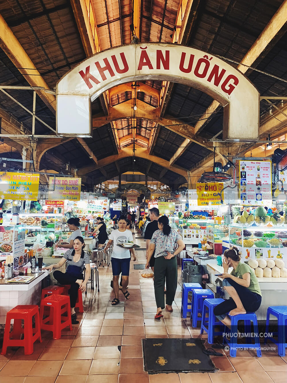 Cảnh tượng ngay l&uacute;c n&agrave;y tại khu chợ hơn 100 tuổi giữa TP.HCM: Nhiều người kh&ocirc;ng tin v&agrave;o mắt m&igrave;nh- Ảnh 11.