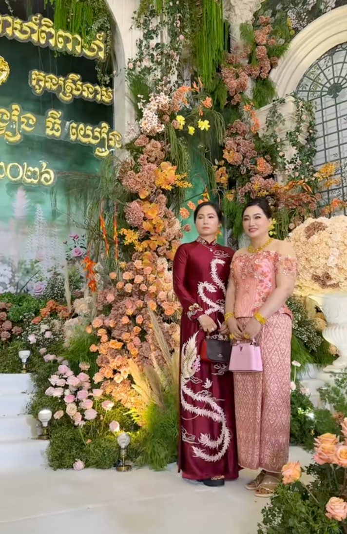 C&ocirc; d&acirc;u T&acirc;y Ninh tổ chức đ&aacute;m cưới ở Campuchia: Nh&agrave; trai "chơi lớn" cỡ n&agrave;y th&igrave; ai l&agrave;m lại!- Ảnh 12.