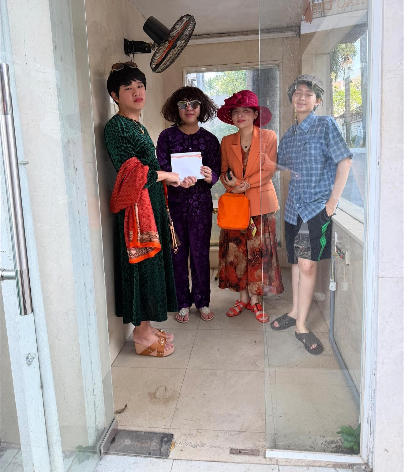 L&ecirc; Tuấn Khang - Con C&ograve; Đ&acirc;y tr&ecirc;n đường đua vote WeChoice Awards: Khi trai miền T&acirc;y chạm tr&aacute;n "mẹ miền Bắc"- Ảnh 7.