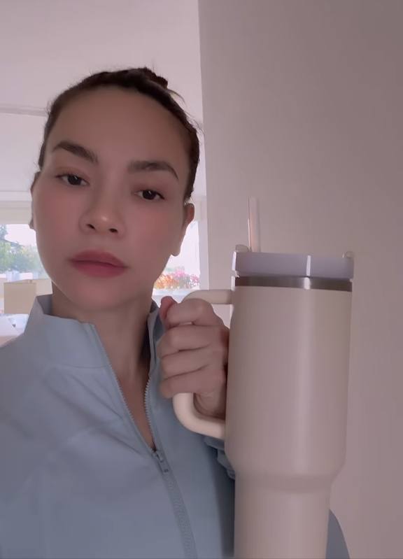 Hồ Ngọc H&agrave; tiết lộ thực đơn xuống 2kg trong 3 tuần, "độ" d&aacute;ng đ&oacute;n Tết: Da căng mọng, d&aacute;ng vẫn xinh nhờ 1 loại thịt v&agrave; 1 nước- Ảnh 5.