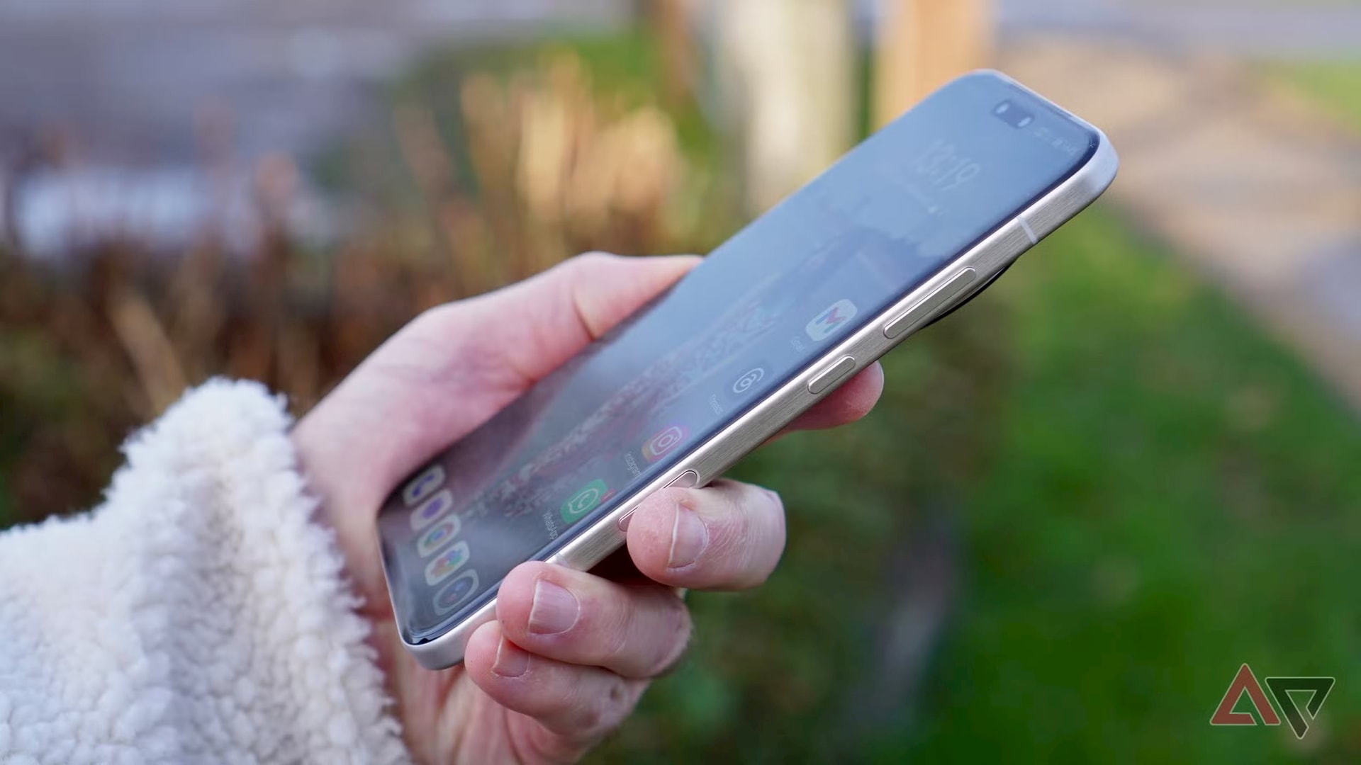 Cây bút công nghệ: "Tôi phát ngán với những chiếc Android đắt tiền mà vẫn giật, lag rồi - Bảo sao thua iPhone"- Ảnh 4.