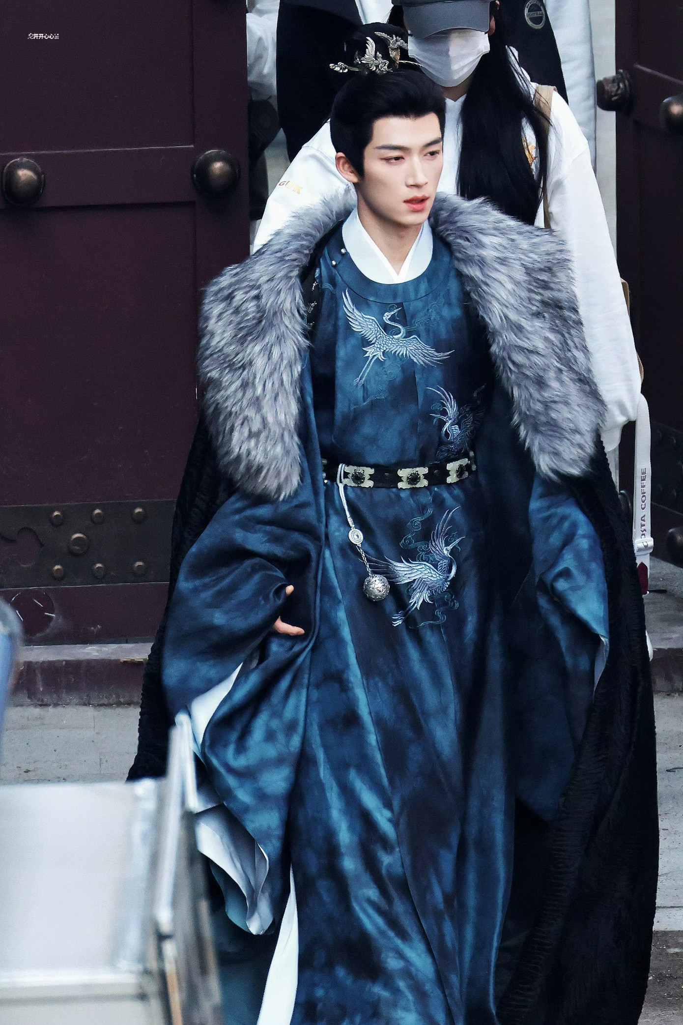 Hot nhất l&uacute;c n&agrave;y l&agrave; phim cổ trang đang khiến 2 triệu người m&ecirc; đắm: Nam ch&iacute;nh x&eacute; truyện bước ra đẹp kh&ocirc;ng g&oacute;c chết- Ảnh 6.