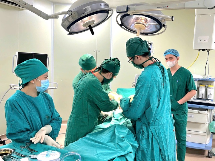 Ca mổ thần tốc 40 ph&uacute;t cứu cụ b&agrave; 101 tuổi- Ảnh 1.