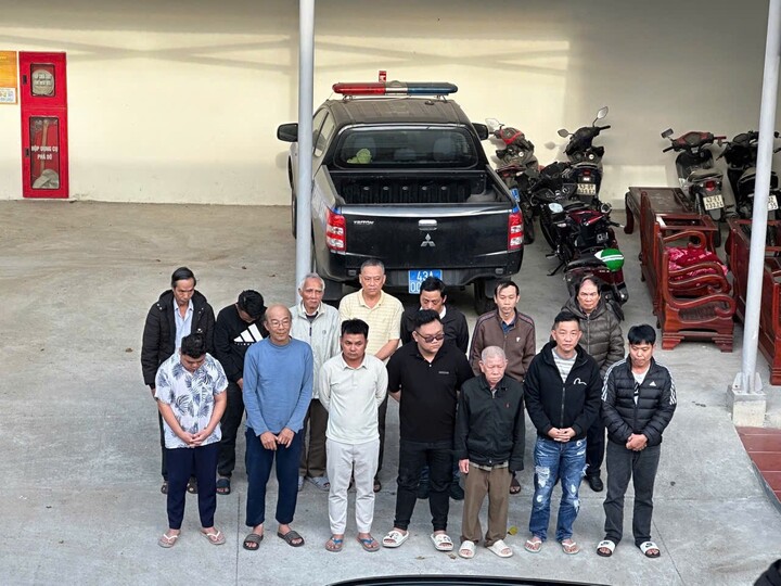 Triệt phá đường dây cá độ bóng đá 50 tỷ đồng ở Đà Nẵng- Ảnh 1.