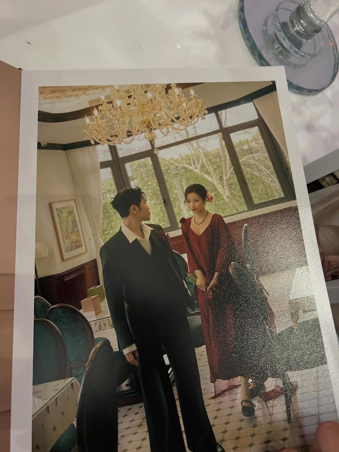 Nhanh nhất Vbiz: Nam rapper s&aacute;ng c&ocirc;ng khai bạn g&aacute;i, trưa tổ chức tiệc cưới- Ảnh 4.