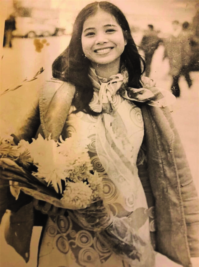 NSƯT duy nhất được mệnh danh “vedette của showbiz”: Nhan sắc cao sang, xuất thân dòng dõi hoàng tộc- Ảnh 1. NSƯT duy nhất được mệnh danh “vedette của showbiz”: Nhan sắc cao sang, xuất thân dòng dõi hoàng tộc- Ảnh 1.