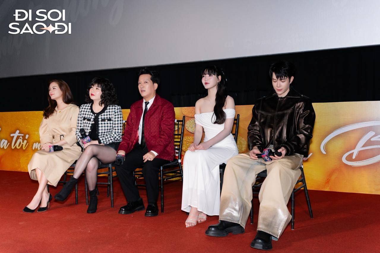 Thảm đỏ HOT nhất hôm nay: Anh Tú Atus đẹp ác liệt lấn lướt dàn sao, 1 nàng Hậu chữ sang in hẳn lên mặt- Ảnh 1. Thảm đỏ HOT nhất hôm nay: Anh Tú Atus đẹp ác liệt lấn lướt dàn sao, 1 nàng Hậu chữ sang in hẳn lên mặt- Ảnh 1.