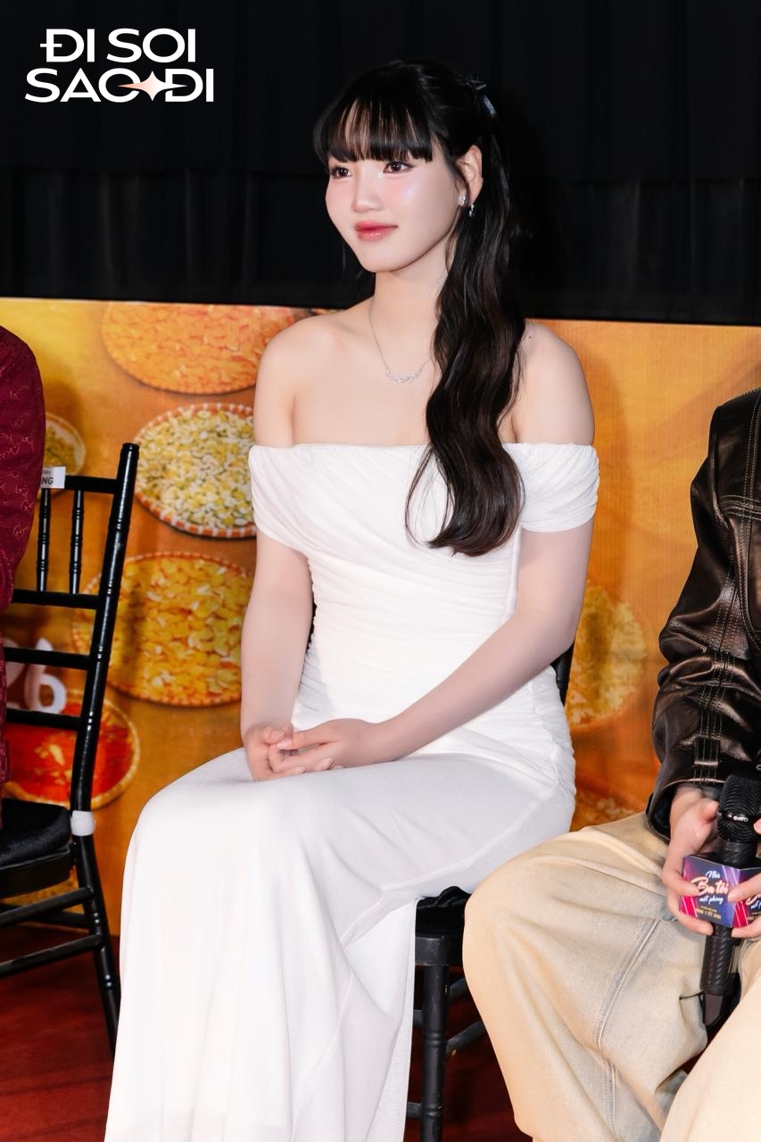 Thảm đỏ HOT nhất hôm nay: Anh Tú Atus đẹp ác liệt lấn lướt dàn sao, 1 nàng Hậu chữ sang in hẳn lên mặt- Ảnh 9. Thảm đỏ HOT nhất hôm nay: Anh Tú Atus đẹp ác liệt lấn lướt dàn sao, 1 nàng Hậu chữ sang in hẳn lên mặt- Ảnh 9.