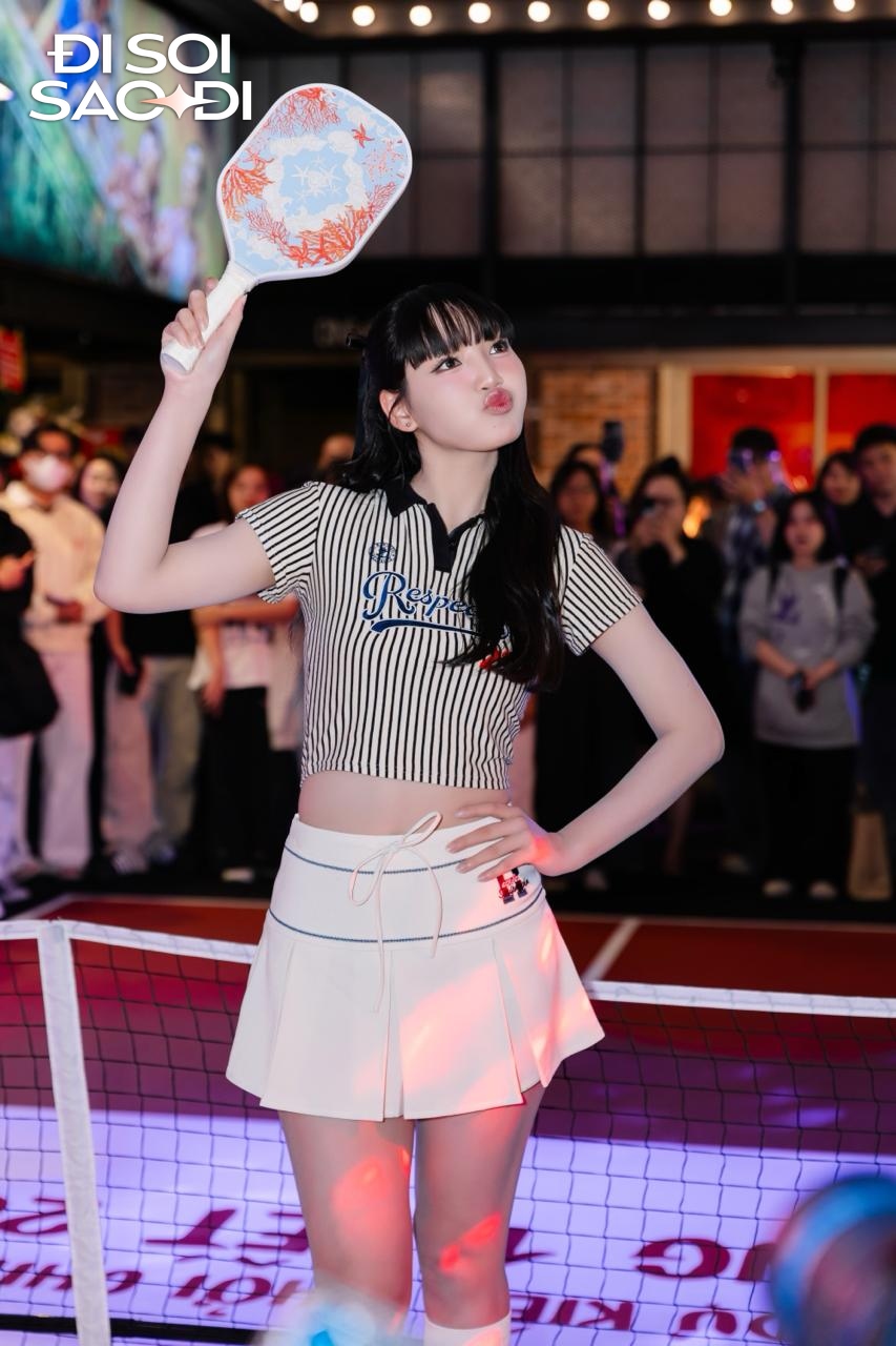 Danh t&iacute;nh c&ocirc; g&aacute;i vừa bước ra s&acirc;n pickleball đ&atilde; khiến tất cả xu&yacute;t xoa: 