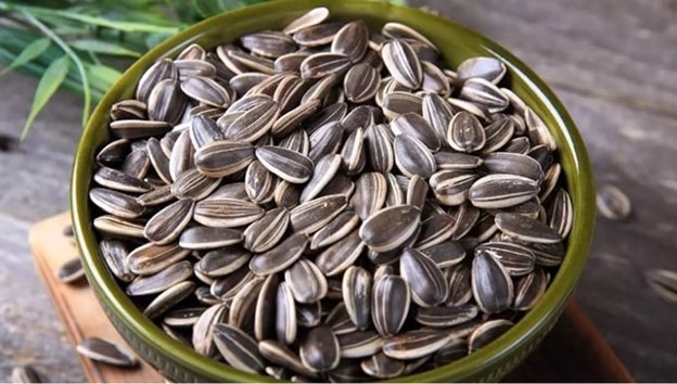 Những loại hạt "quen mặt" ng&agrave;y Tết nhưng lợi &iacute;ch sức khỏe &iacute;t người biết- Ảnh 1.