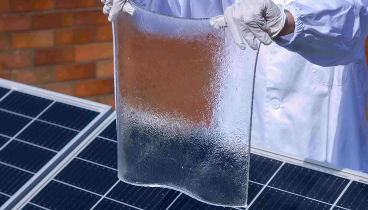 Phát minh "lớp da dẻo đổ mồ hôi" này có thể "xóa sổ" nỗi lo dai dẳng của ngành pin mặt trời toàn cầu- Ảnh 1. Lớp