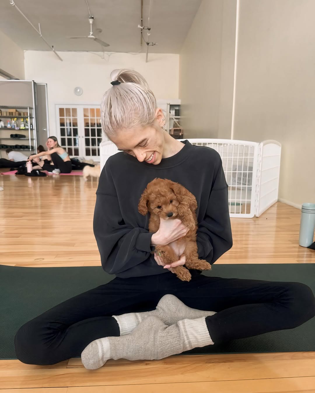 Từ bộ xương kh&ocirc; trở n&ecirc;n tr&agrave;n đầy sức sống: H&agrave;nh tr&igrave;nh chữa l&agrave;nh của c&ocirc; g&aacute;i từng bị c&acirc;n nặng kiểm so&aacute;t cả cuộc đời- Ảnh 8.