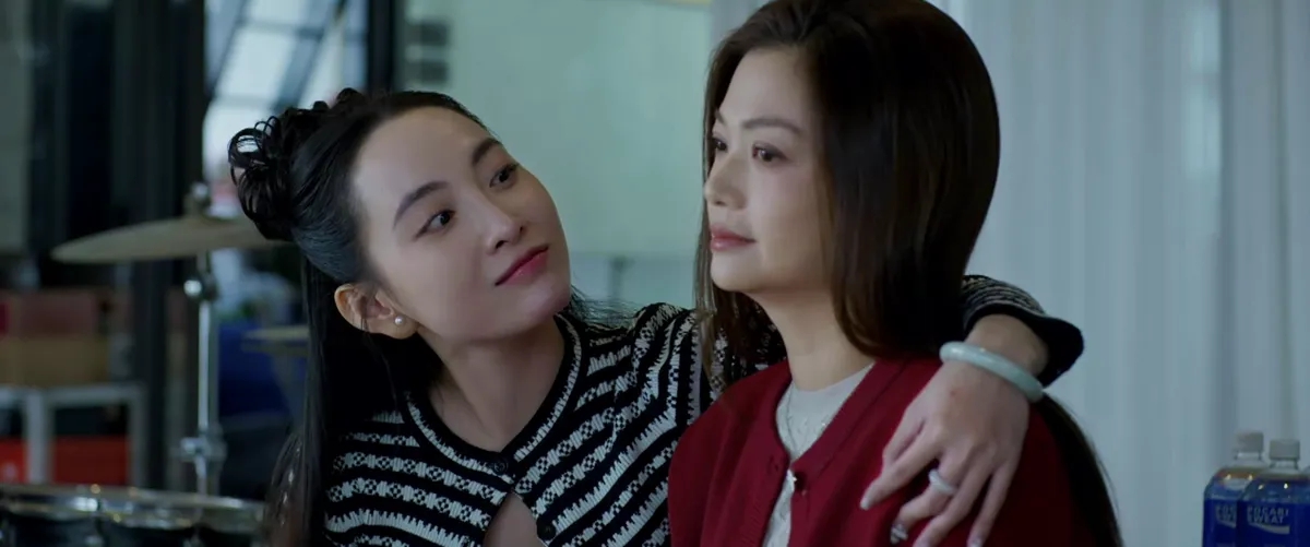 U50 vẫn trẻ như thiếu nữ, cả Vbiz có đúng 1 người: Visual quá đỗi yêu kiều, bảo sao chồng cũ lại chẳng ghen- Ảnh 10. U50 vẫn trẻ như thiếu nữ, cả Vbiz có đúng 1 người: Visual quá đỗi yêu kiều, bảo sao chồng cũ lại chẳng ghen- Ảnh 10.