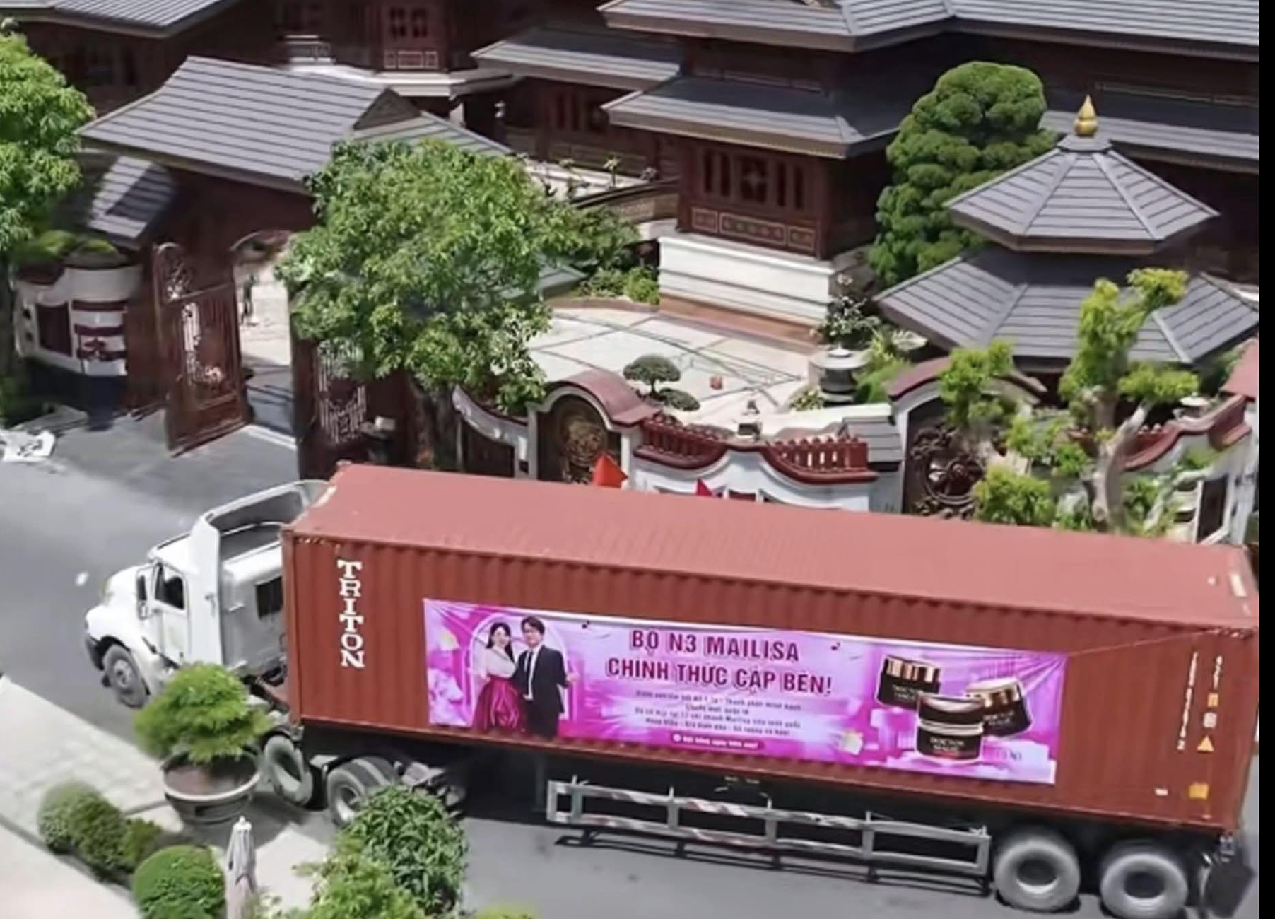 Bóc trần loạt vụ mỹ phẩm, sữa, thực phẩm chức năng giả- Ảnh 11. Bóc trần loạt vụ mỹ phẩm, sữa, thực phẩm chức năng giả- Ảnh 11.