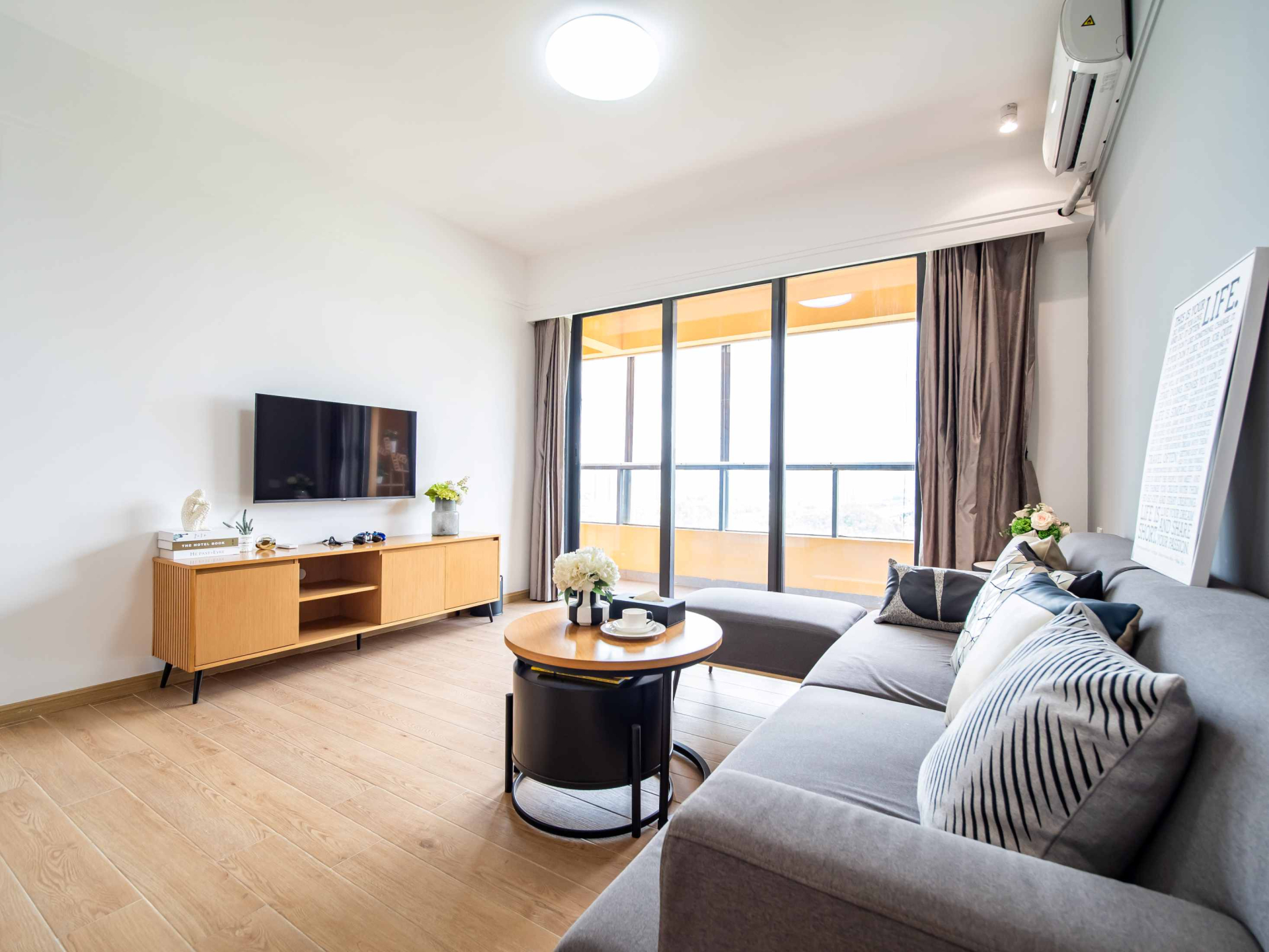 Mua chung cư 8 tỷ đ&oacute;n bố mẹ l&ecirc;n sống c&ugrave;ng, 1 năm sau phải b&aacute;n nh&agrave; v&igrave; l&yacute; do kh&ocirc;ng ngờ- Ảnh 1.