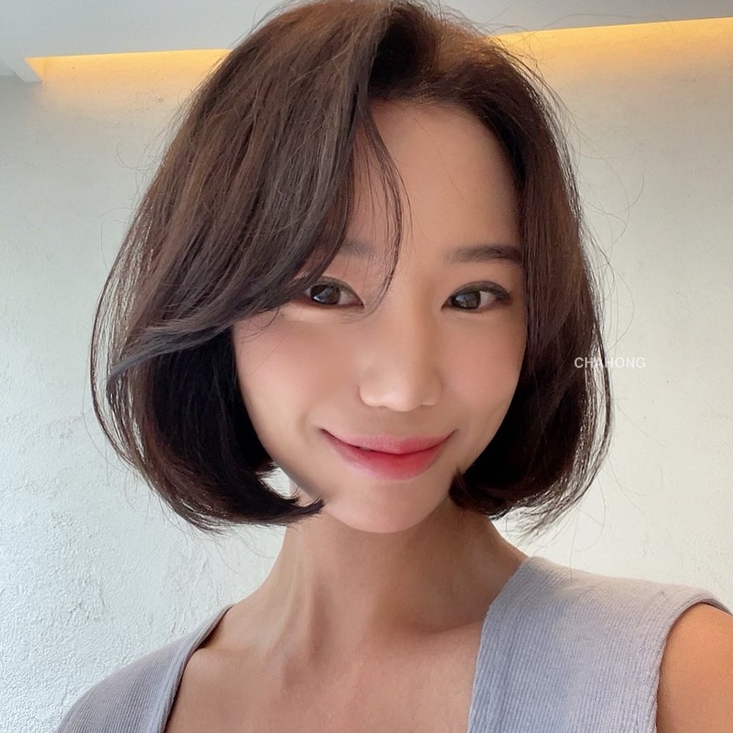 4 kiểu tóc ngắn phù hợp với mọi gương mặt, giúp năm mới đột phá nhan sắc- Ảnh 1. 4 kiểu tóc ngắn phù hợp với mọi gương mặt, giúp năm mới đột phá nhan sắc- Ảnh 1.