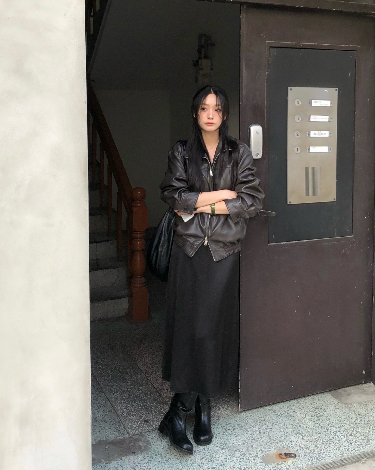 Mặc blazer m&atilde;i cũng ch&aacute;n, chị em n&ecirc;n sắm 4 kiểu &aacute;o kho&aacute;c n&agrave;y để style s&agrave;nh điệu tươi mới hơn- Ảnh 5.