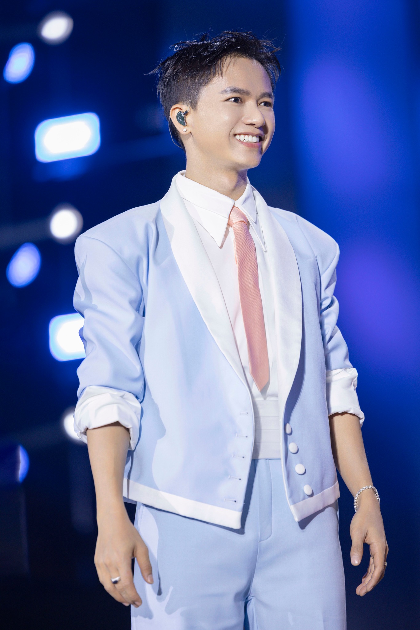 Sau 1 năm đạt vote khủng ở WeChoice, top 3 Nghệ sĩ c&oacute; hoạt động nổi bật giờ ra sao?- Ảnh 4.