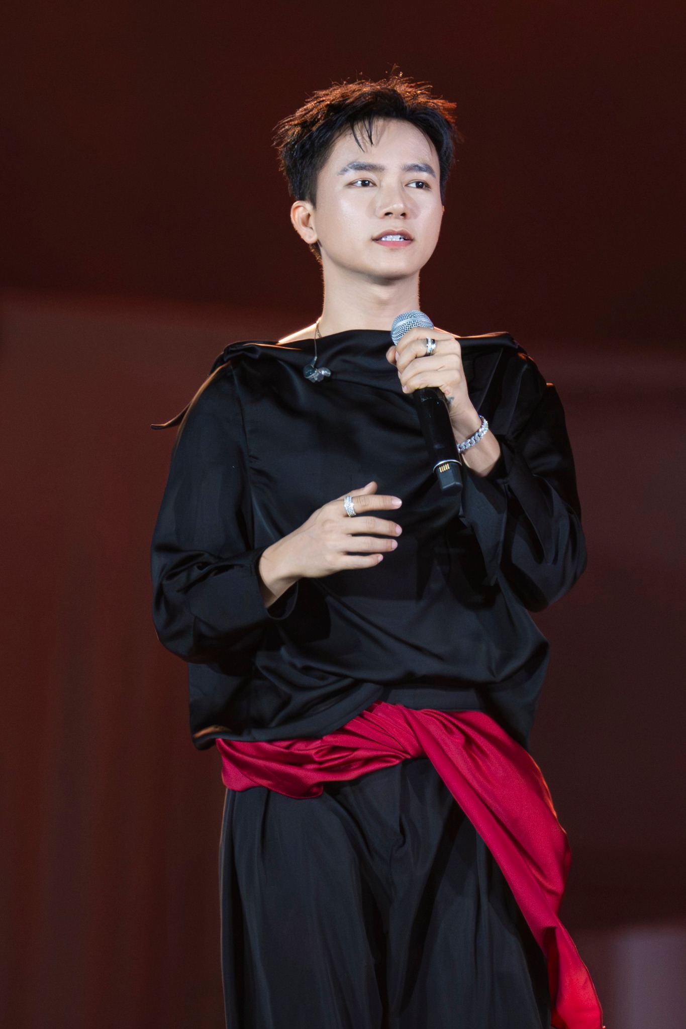 Sau 1 năm đạt vote khủng ở WeChoice, top 3 Nghệ sĩ c&oacute; hoạt động nổi bật giờ ra sao?- Ảnh 5.