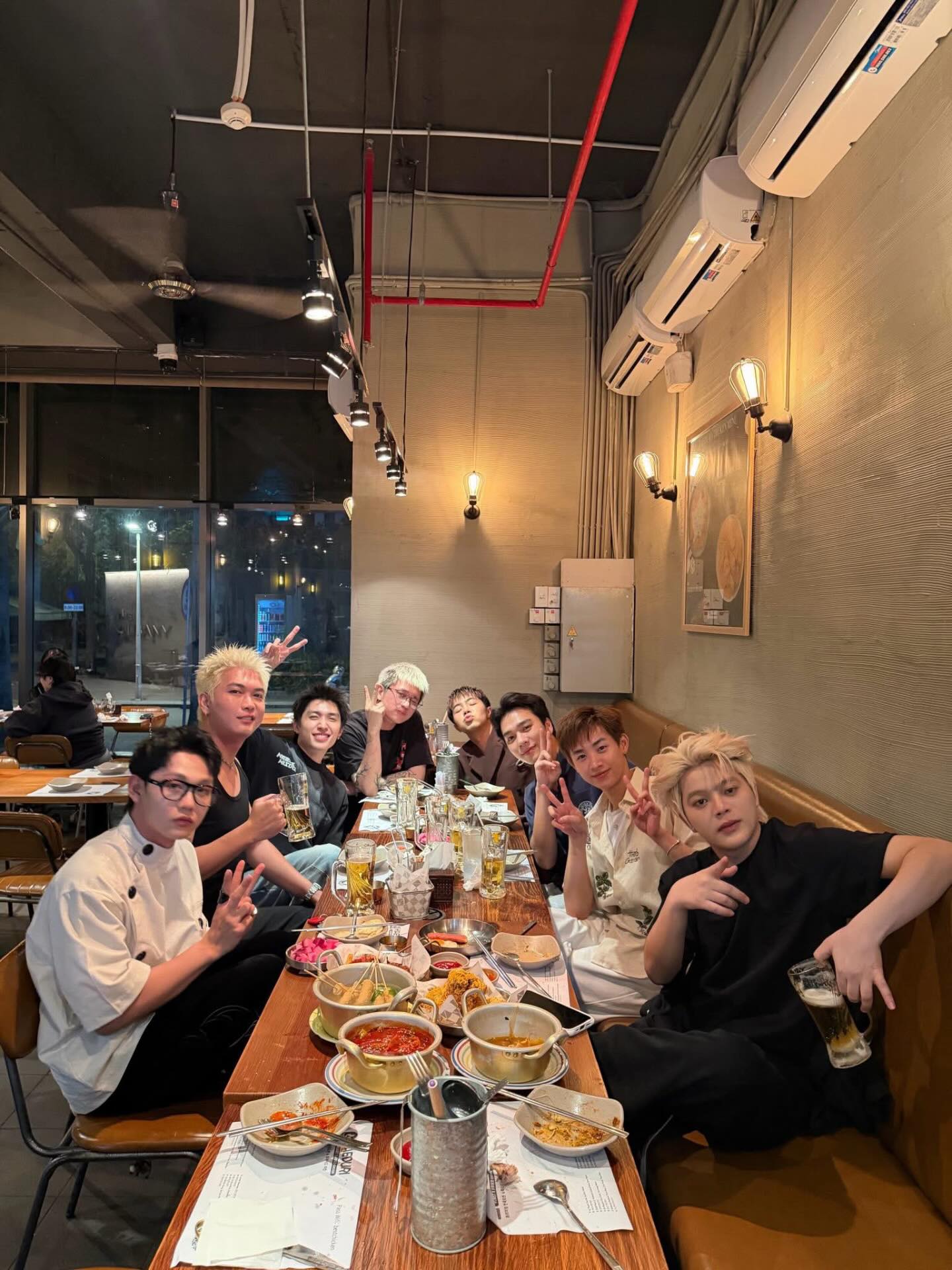 1 thứ khiến dàn Anh Trai Say Hi không thể thay lòng đổi dạ- Ảnh 2. 1 thứ khiến dàn Anh Trai Say Hi không thể thay lòng đổi dạ- Ảnh 2.