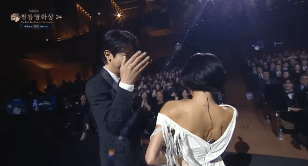 Bản hit giúp mỹ nhân nóng bỏng đổi đời ngoạn mục: Thoát kiếp flop suốt 5 năm, soán ngôi nữ hoàng số 1 làng nhạc- Ảnh 4.