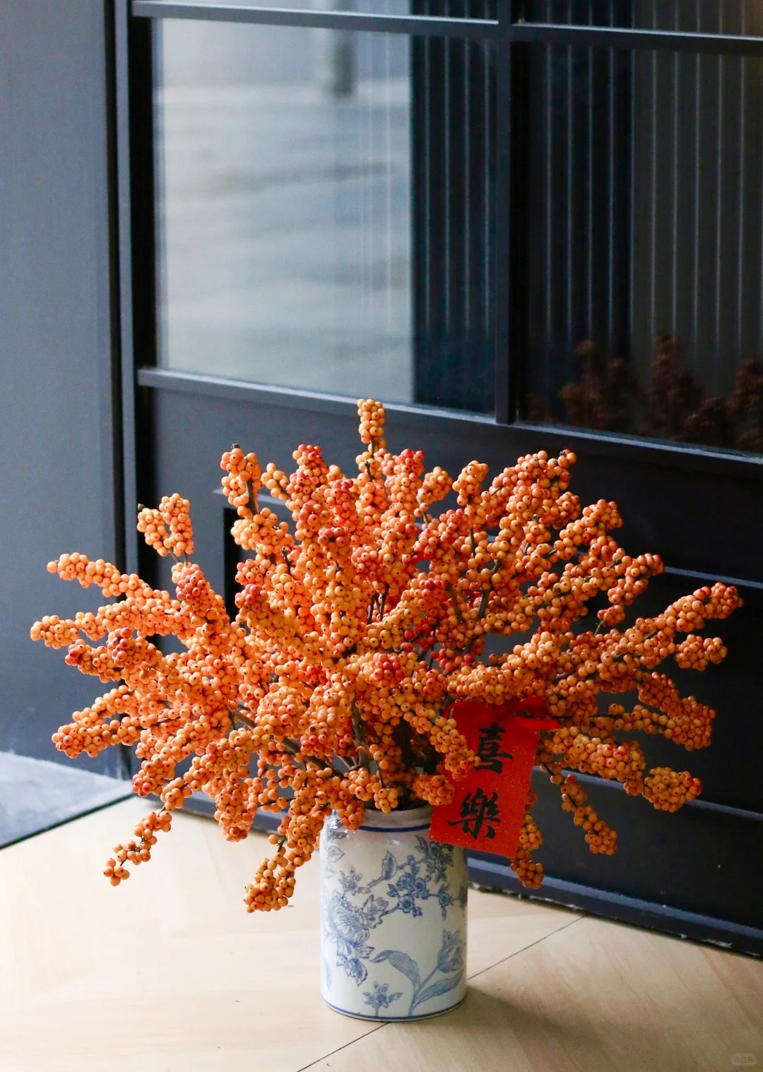 Tết đừng chỉ chơi đ&agrave;o, h&atilde;y thử cắm b&igrave;nh đ&agrave;o đ&ocirc;ng "cam Herm&egrave;s": M&agrave;u của gi&agrave;u sang v&agrave; b&iacute; k&iacute;p "3 kh&ocirc;ng" gi&uacute;p quả căng mọng cả th&aacute;ng kh&ocirc;ng rụng- Ảnh 17.