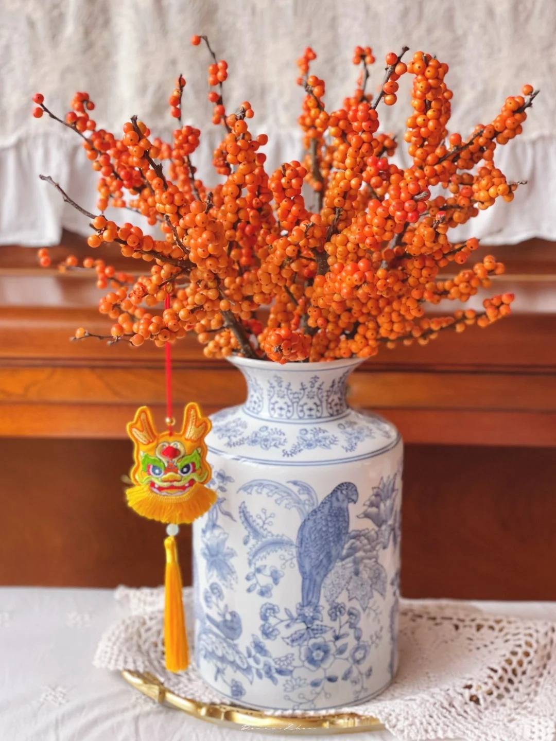 Tết đừng chỉ chơi đ&agrave;o, h&atilde;y thử cắm b&igrave;nh đ&agrave;o đ&ocirc;ng "cam Herm&egrave;s": M&agrave;u của gi&agrave;u sang v&agrave; b&iacute; k&iacute;p "3 kh&ocirc;ng" gi&uacute;p quả căng mọng cả th&aacute;ng kh&ocirc;ng rụng- Ảnh 3.