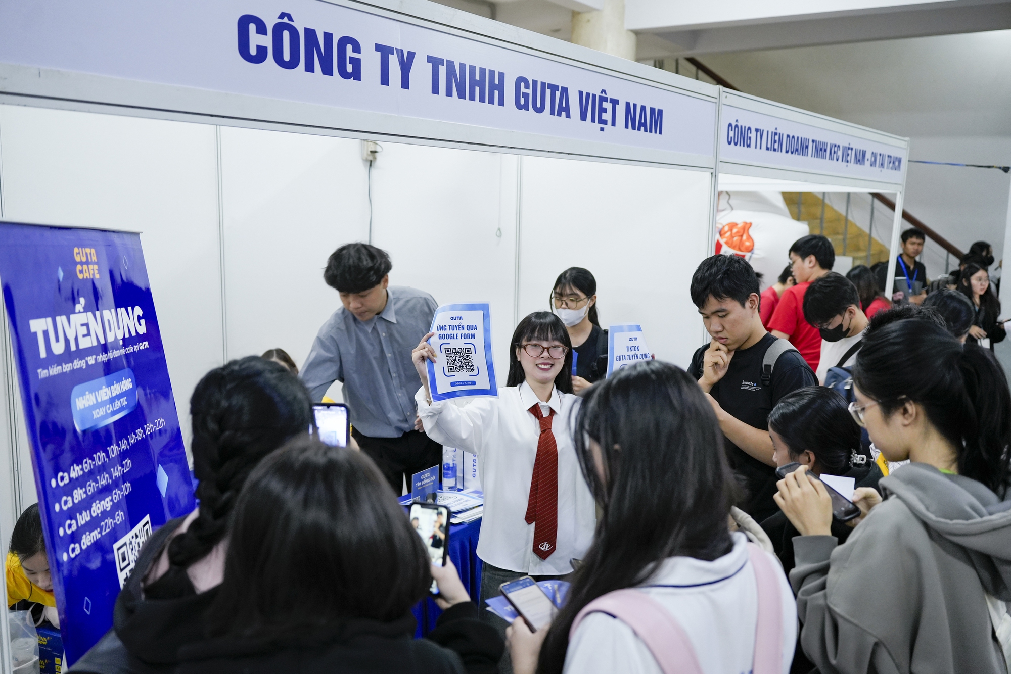 Năm 2026, TPHCM cần nhiều nhân lực ở ngành nghề nào?- Ảnh 1. Năm 2026, TPHCM cần nhiều nhân lực ở ngành nghề nào?- Ảnh 1.