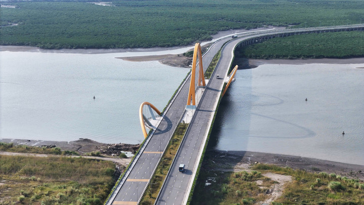 Quảng Ninh t&iacute;nh x&acirc;y Trung t&acirc;m h&agrave;nh ch&iacute;nh mới, c&oacute; quảng trường chứa 100.000 người- Ảnh 3.