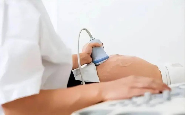 Mang thai, ng&agrave;y n&agrave;o cũng "bồi bổ" m&oacute;n n&agrave;y, mẹ trẻ sinh con nặng gần 5,5kg: B&aacute;c sĩ thở d&agrave;i cảnh b&aacute;o tr&iacute; n&atilde;o trẻ bị ảnh hưởng- Ảnh 1.