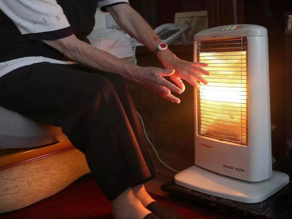 Bật điều hòa chế độ nóng hay dùng máy sưởi: Cái nào vừa ấm hơn, vừa tốn ít điện hơn?- Ảnh 2. Bật điều hòa chế độ nóng hay dùng máy sưởi: Cái nào vừa ấm hơn, vừa tốn ít điện hơn?- Ảnh 2.